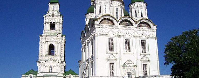 Астраханский кремль — крепость в Астрахани, выстроенная в 1558 году по указанию Ивана Грозного после взятия его казаками и стрельцами царя в 1556 году. Омываемый водами реки Волги, кремль располагался на Заячьем острове. Астраханский кремль, наряду с Моск