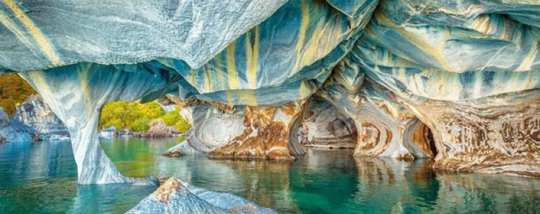 Мраморные пещеры озера Чиле-Чико, Чили 