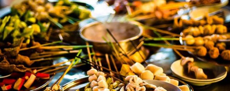 Самая вкусная и распространенная уличная еда в Азии