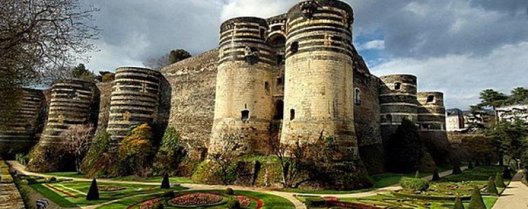 Анжерский замок, Франция