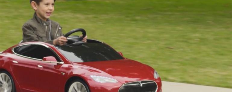 Компания Radio Flyer начала делать детские Tesla Model S